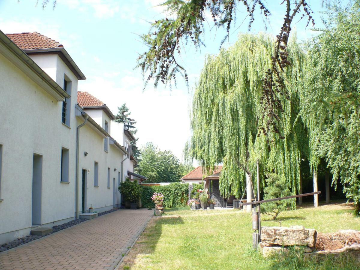 Apartment Im Gruenen Mit Anbindung Ans Zentrum Erfurt Exterior photo